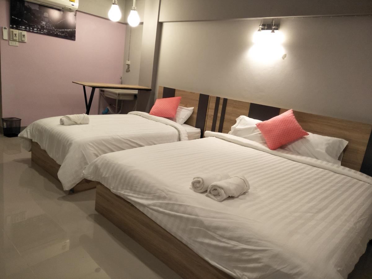 Rinrada Place Hotel Ubonratcsathani Kültér fotó
