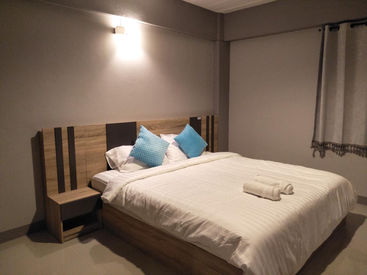 Rinrada Place Hotel Ubonratcsathani Kültér fotó