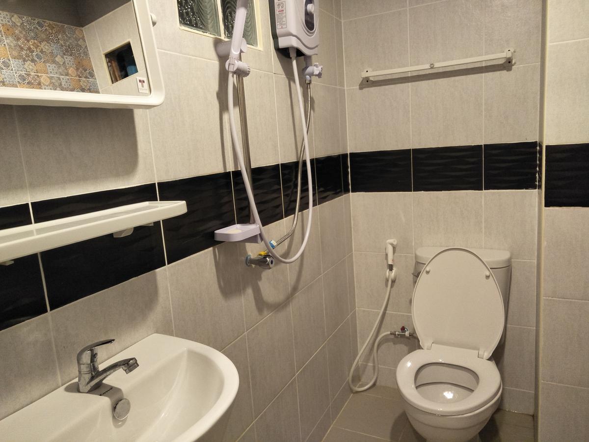 Rinrada Place Hotel Ubonratcsathani Kültér fotó