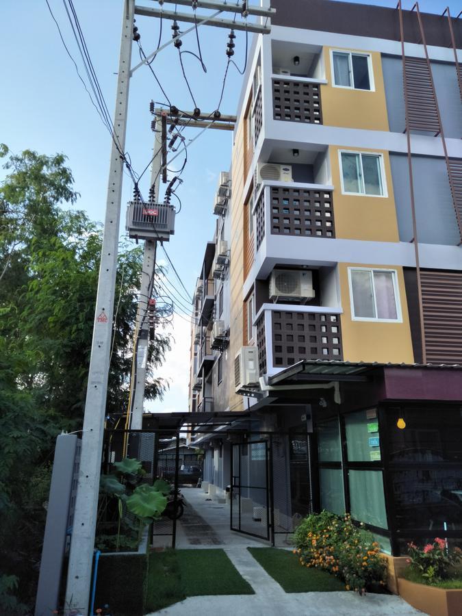 Rinrada Place Hotel Ubonratcsathani Kültér fotó