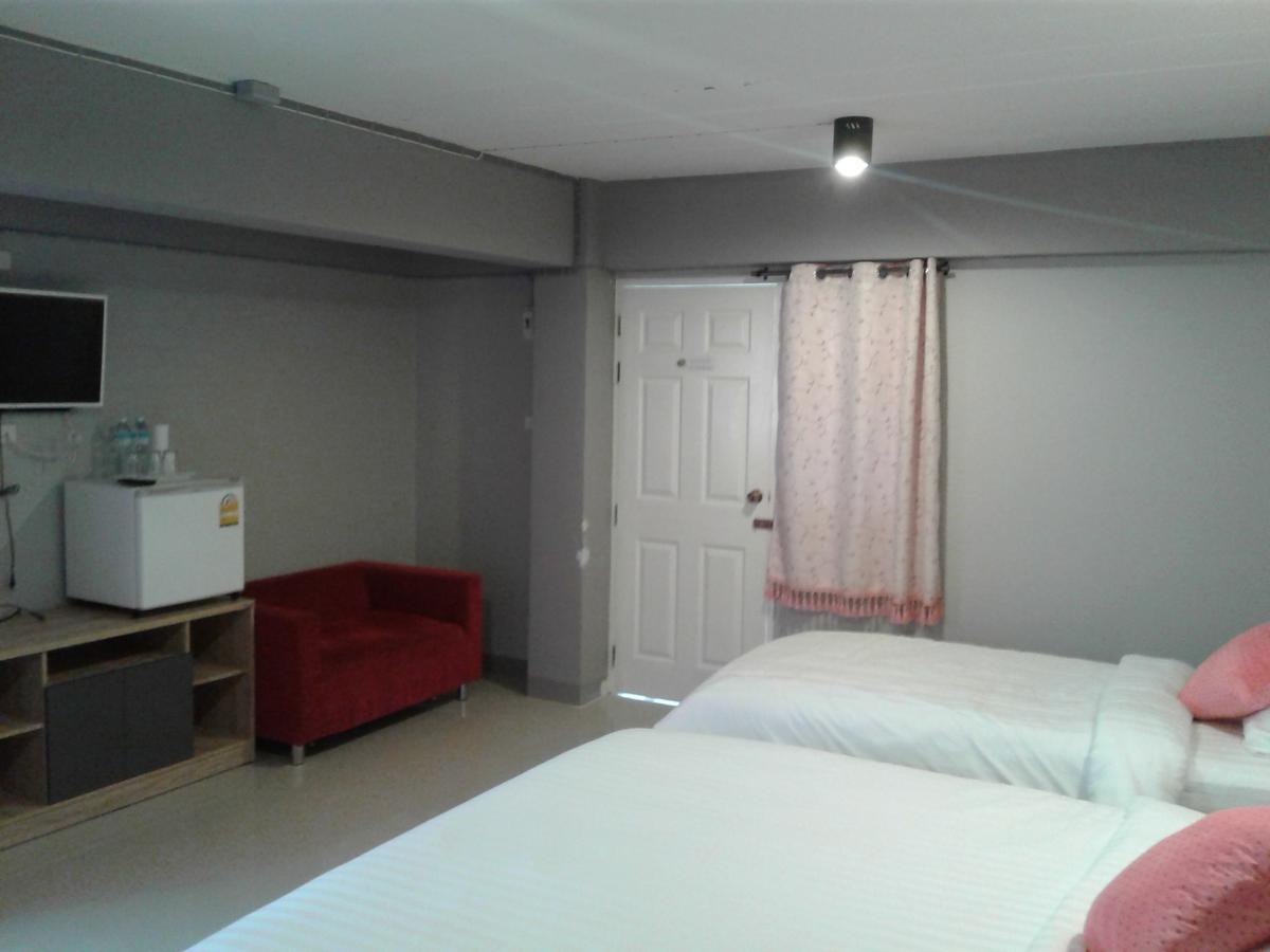 Rinrada Place Hotel Ubonratcsathani Kültér fotó