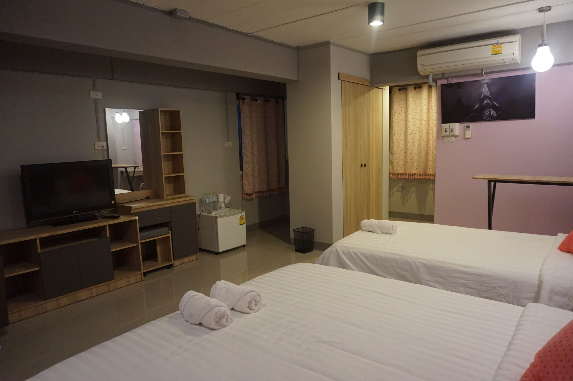 Rinrada Place Hotel Ubonratcsathani Kültér fotó