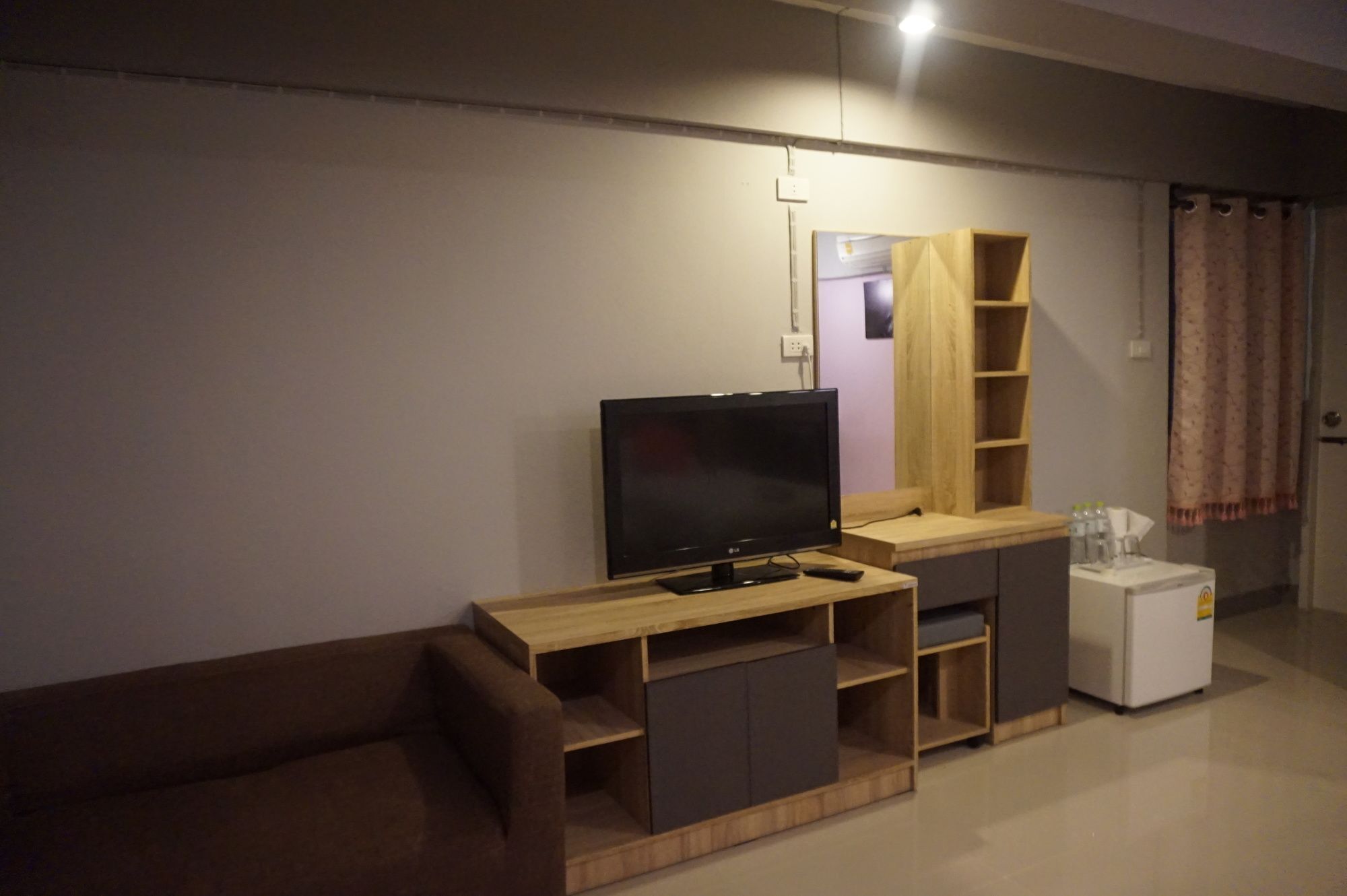 Rinrada Place Hotel Ubonratcsathani Kültér fotó