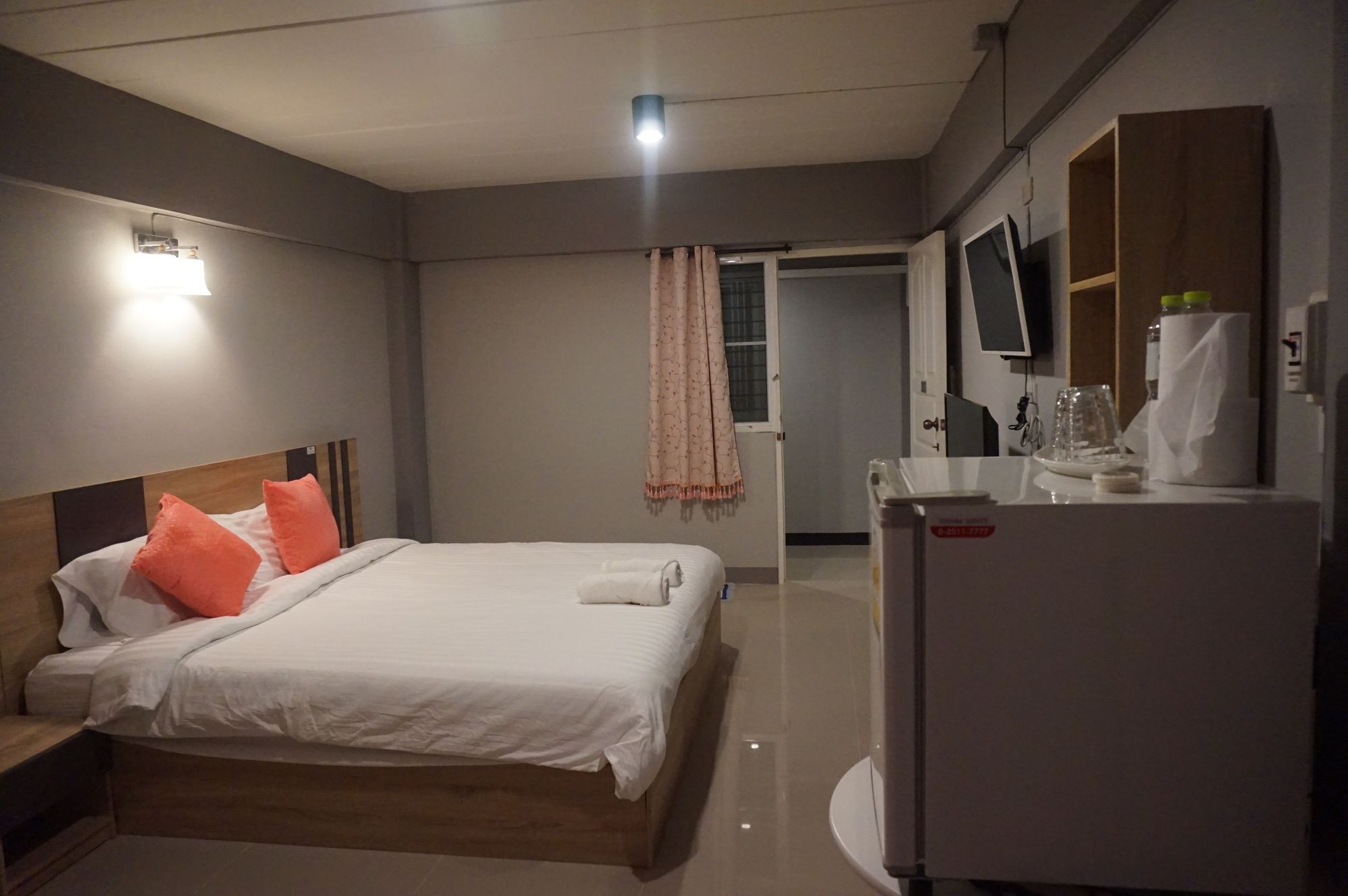 Rinrada Place Hotel Ubonratcsathani Kültér fotó