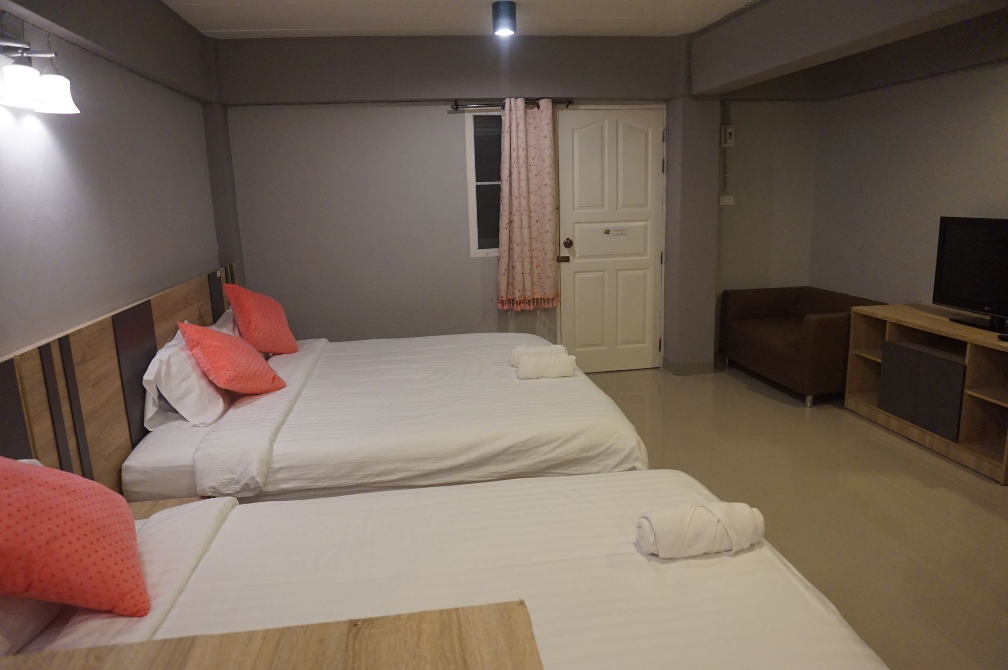 Rinrada Place Hotel Ubonratcsathani Kültér fotó