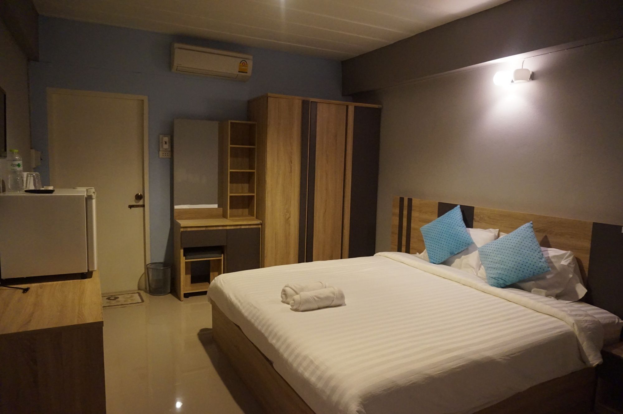 Rinrada Place Hotel Ubonratcsathani Kültér fotó