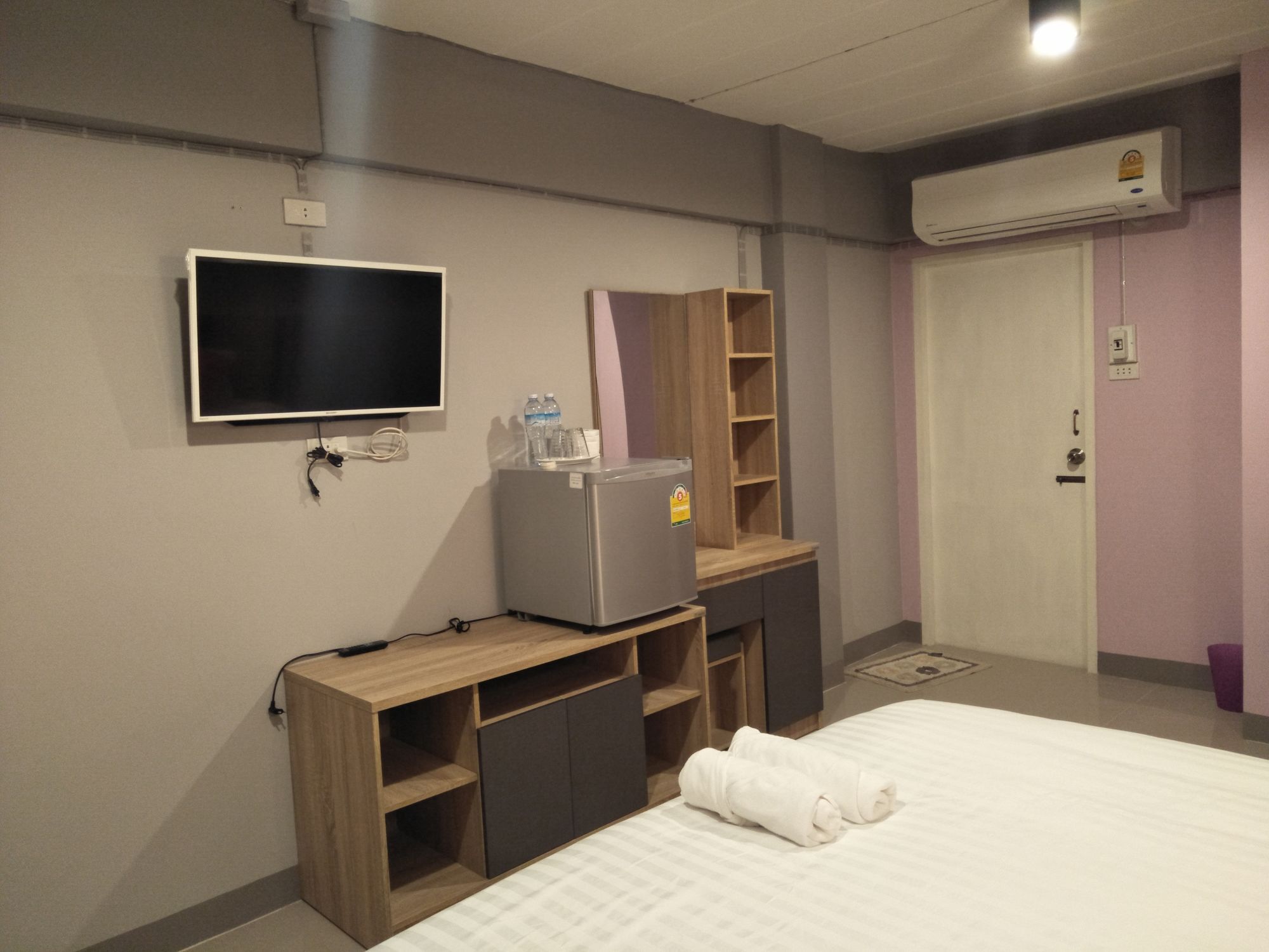 Rinrada Place Hotel Ubonratcsathani Kültér fotó